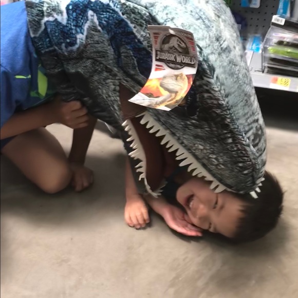 Shopping w/ boys is hard, that’s why I Posh! - Picture 3 of 5